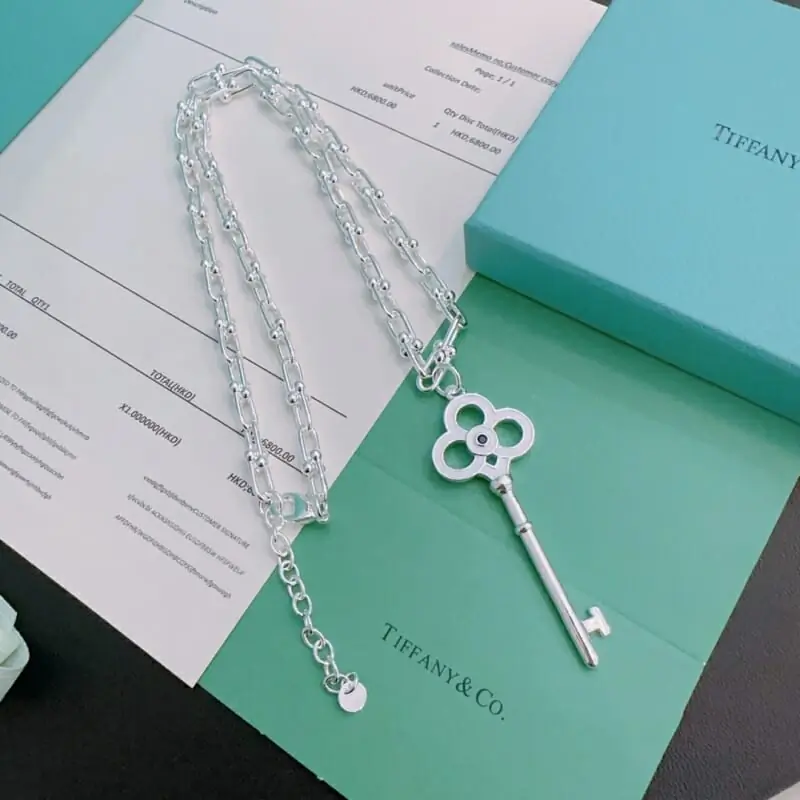 tiffany collier s_12516a02